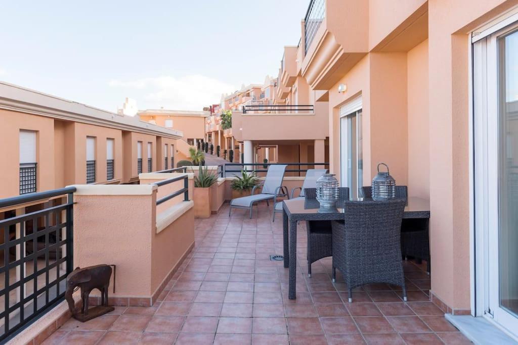 Casa Junto Golf La Sella Y Centro Budista Sakya Muntanya la Sella Eksteriør bilde